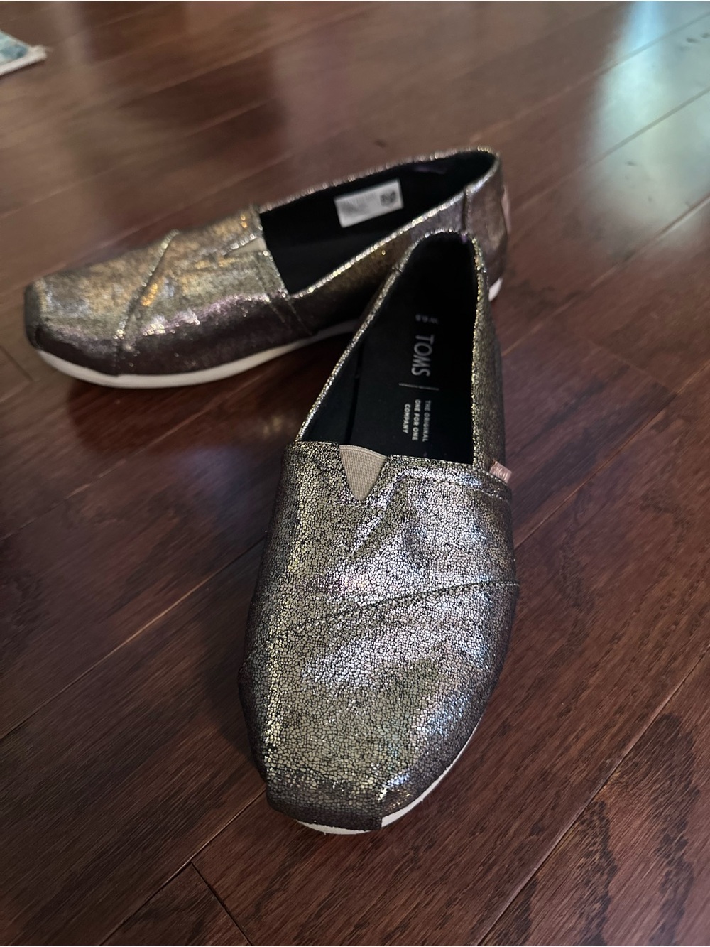NWOT - TOMS Metallic Alpargata Shoes - Champagne - Women’s size 6.5 - Picture 2 of 5